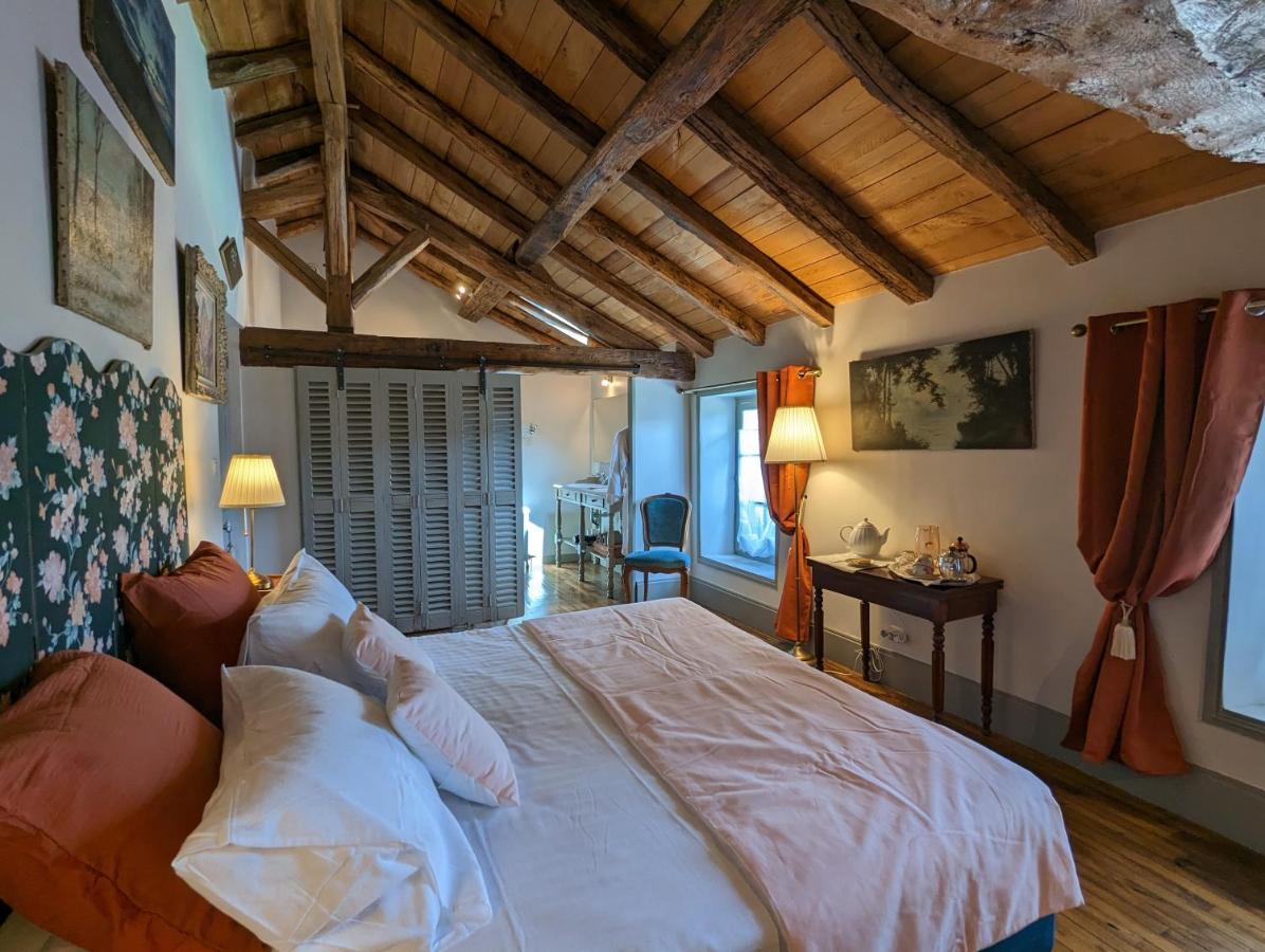 Chateau De Lavaud Montbron Екстер'єр фото